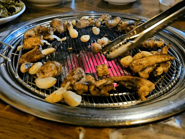  꼼장어 구워주는 언주역 술집! 짱이네 산곰장어