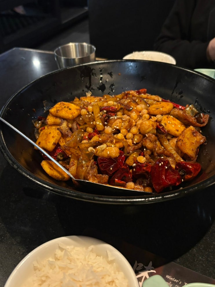  홍콩 침사추이 맛집 구글맵 4.4 토핑선택 마라샹궈집 • Twelve Flavors