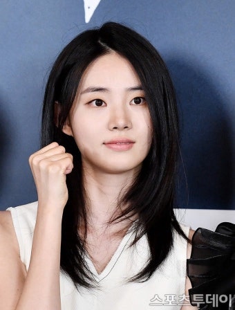“1408:1 경쟁률 뚫은 괴물 신예” 신시아 프로필 총정리…마녀2부터 슬전생까지