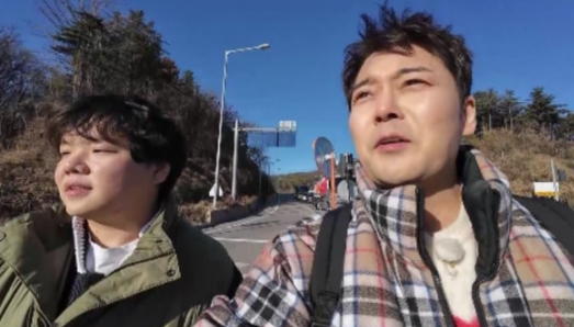   "너희 집 150평이잖아!" 전현무의 폭로에 곽튜브 당황... 의왕·과천 팥칼국수 맛집에서 터진 재산설
