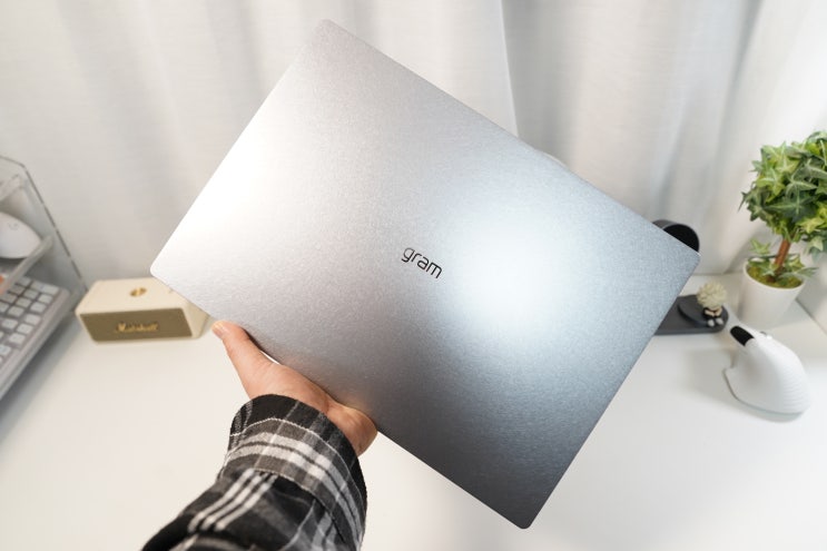  AI 노트북 비교 전에 꼭 AMD CPU를 탑재한 LG gram Pro 찾아야 하는 이유는?!