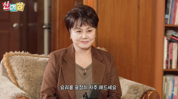   "살이 더럽게 쪄" 60세 이경실의 솔직 화끈한 갱년기 고민 토로!
