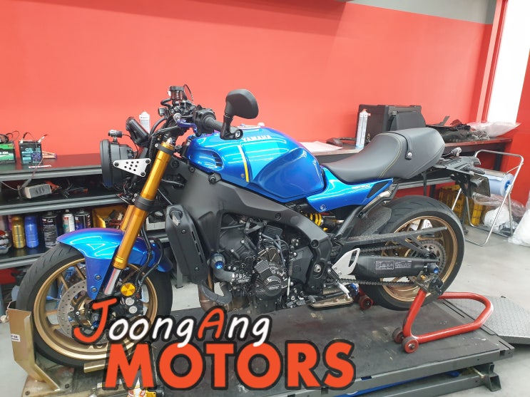  야마하 XSR 900 앞, 뒤 타이어 교환 미쉐린 로드 6 180/55-17,120/70-17 오일, 오일필터 교환 기본점검  광명중앙오토바이