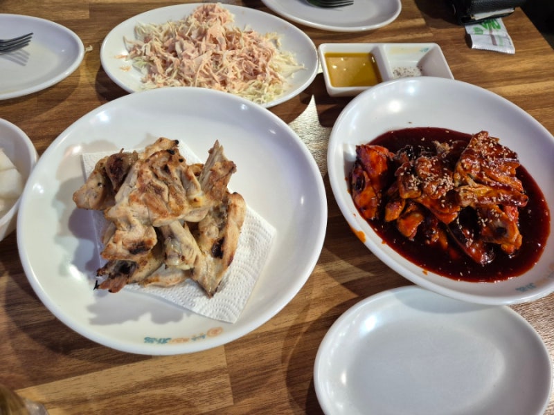 역곡 숯불바베큐치킨-CSC 숯불바베큐치킨 괴안점(반반치킨,골뱅이소면)
