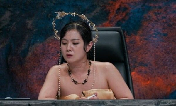  박나래, 논란 전 촬영한 '운명전쟁49'로 디즈니+ 등장… 독특한 의상과 환한 미소
