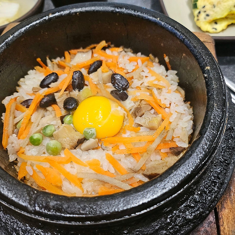 반야돌솥밥 효자동본점 사진 5