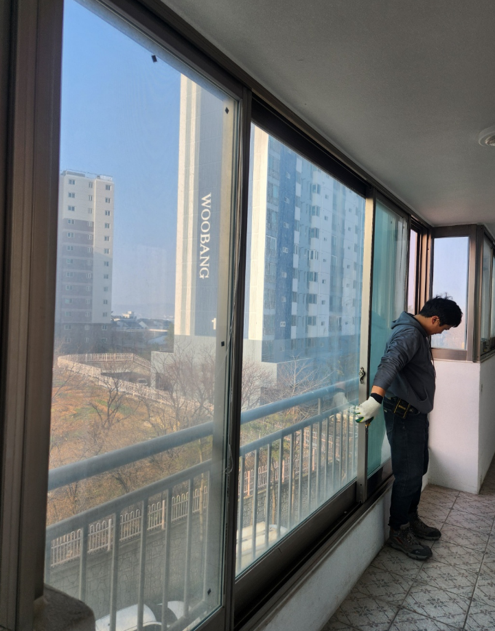 아파트베란다 KCC 샷시 교체 비용 남들보다 저렴하게 하는 방법 1