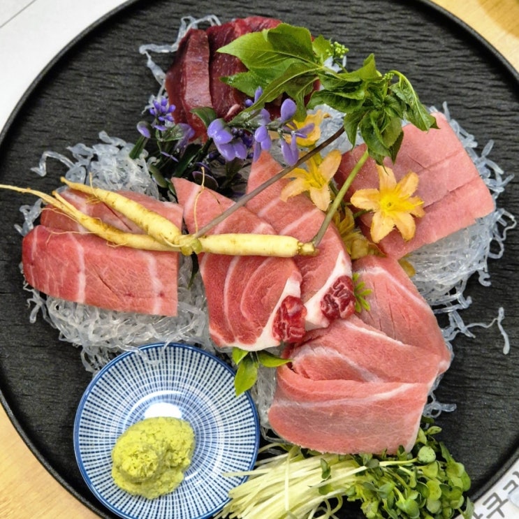 사당역참치 30년 경력 셰프의 두툼한 참치회 쿠라쿠라