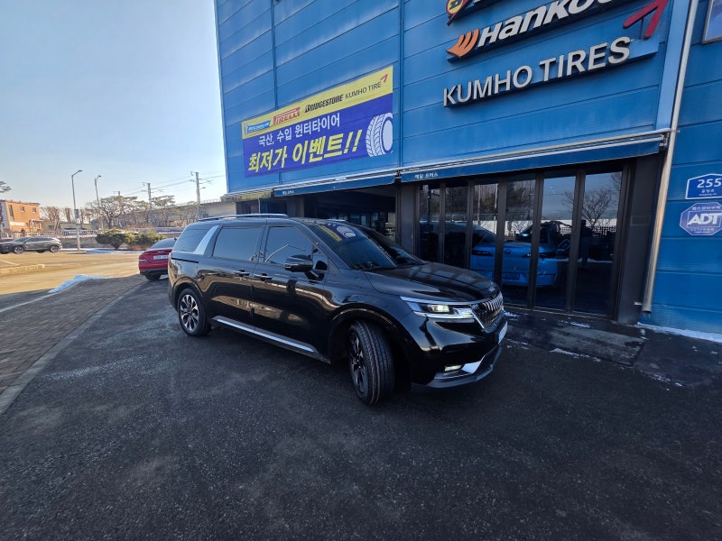 카니발 19인치타이어 콘티넨탈 LX SPORT 235/55R19 국산타이어 가격으로 수입타이어 장착카니발4....