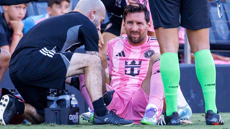  메시 햄스트링 부상으로 MLS 개막전 손흥민과 맞대결 빅매치 불발 위기