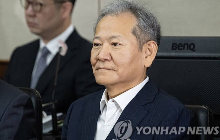 언론사 단전단수 1심 징역 7년... 전 <b>행안부장관</b> 이상민 프로필