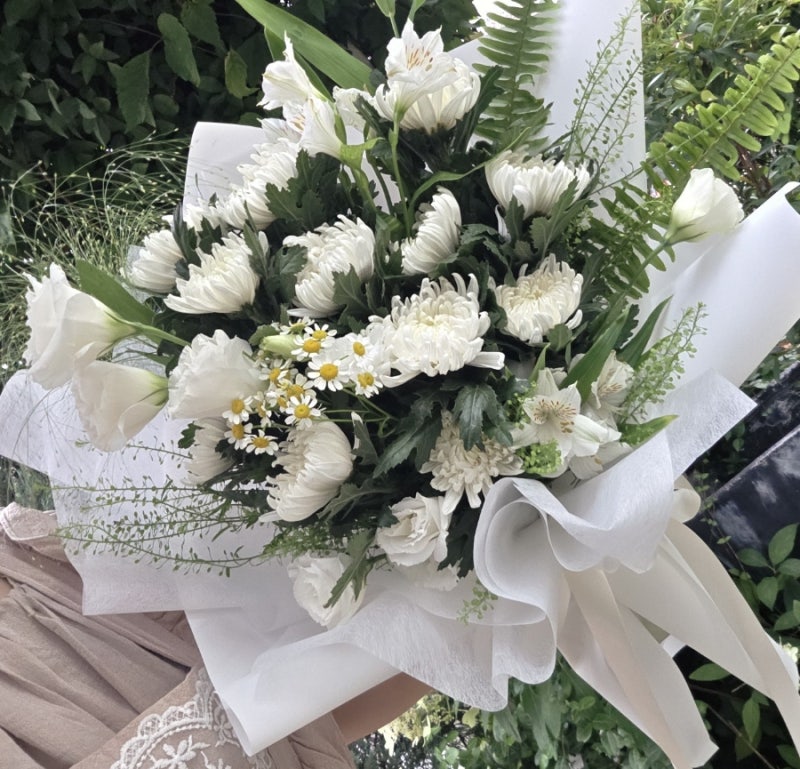 큰 국화 조화 근조 꽃다발 꽃바구니 화환 성묘 추모 추석 설날 산소 조문 추도 추모관 납골....