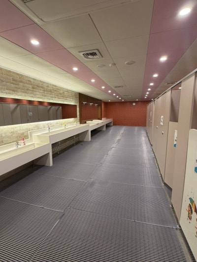 Rorabaunseu Cheonho Store Restroom — photo 2