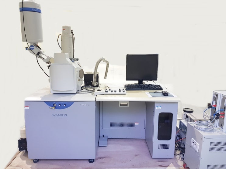  HITACHI S-4300 히타치 주사전자현미경SCANNING ELECTRON MICROSCOPE 주사현미경 전자현미경 비접촉식현미경 3D현미경 형상측정기 SEM 성분분석기