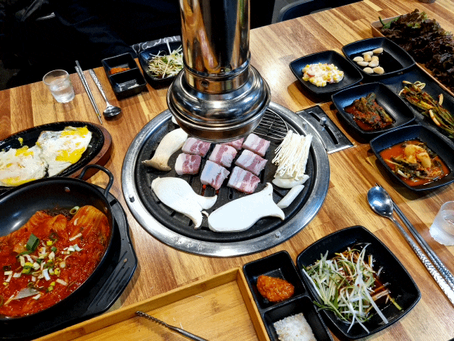  천안 두정동 삼겹살 골목정육식당 가성비 제대로인 고기집