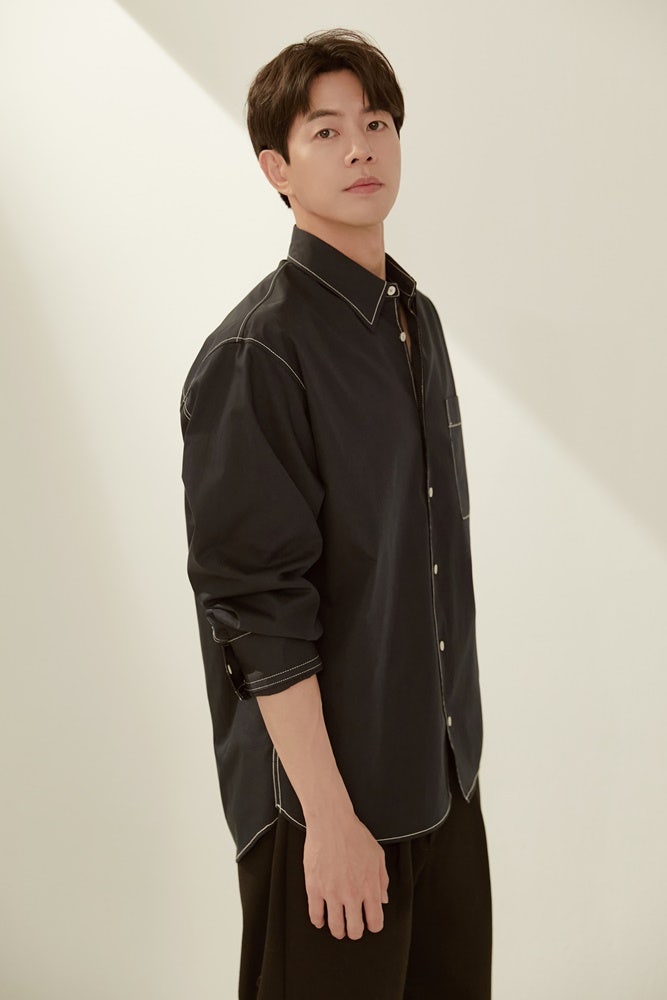 [인터뷰] 연극 ‘튜링머신’ 이상윤 “훅 찌르듯 와닿는 순간들...결국 ‘한 인간’의 이야기....