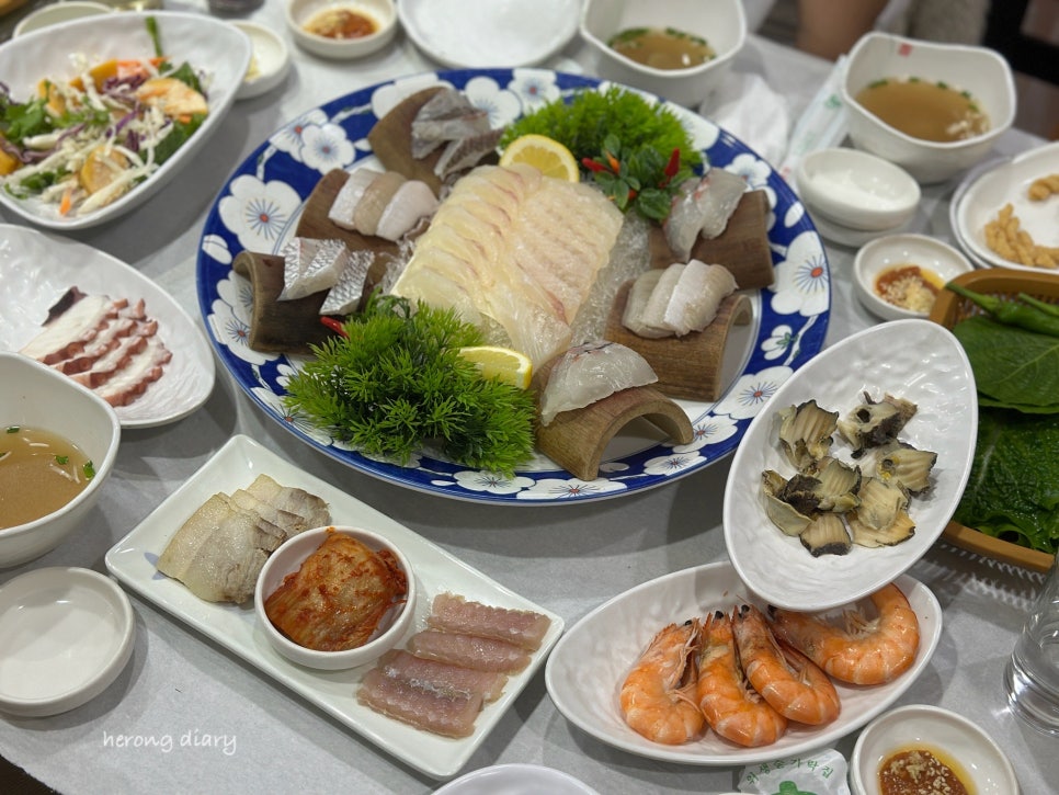 돌섬바다 사진 1