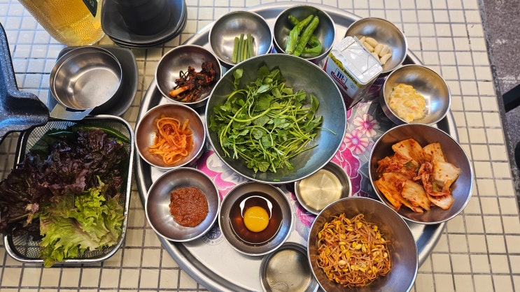  [춘천 맛집] "이 소스 실화?" 고소함 터지는 계란 노른자에 찍어 먹는 온의교집 미나리 냉삼