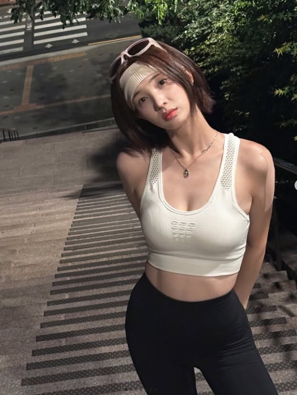 ‘양육권 포기’ 율희, 이혼 후 선택한 작품 19금이었다… 공개 직후 심상치 않다