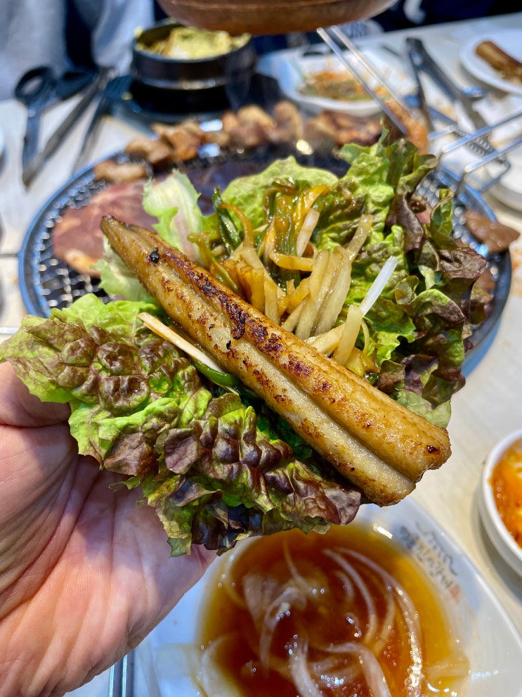 숯불돼지갈비 장어 닭갈비 다양한 고기 즐기기 명륜진사갈비 천안쌍용점 / 천안식후감