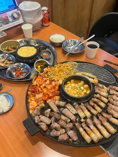 광주 광산구 신창동맛집 <효자동솥뚜껑 광주신창점>