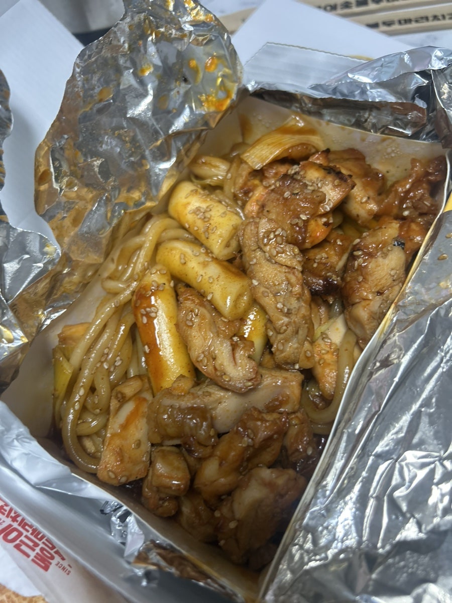 동근이숯불두마리치킨 도안가수원점 사진 2