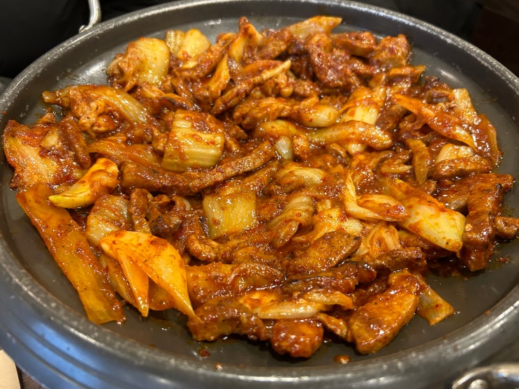  고려대학생 추천 안암오거리 돼지김치구이 맛집 <끄트머리집 안암점>