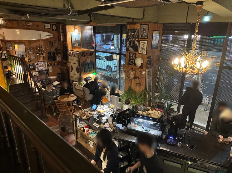  바나나 푸딩 디저트가 있는 울산 달동 카페 올드 헤리티지