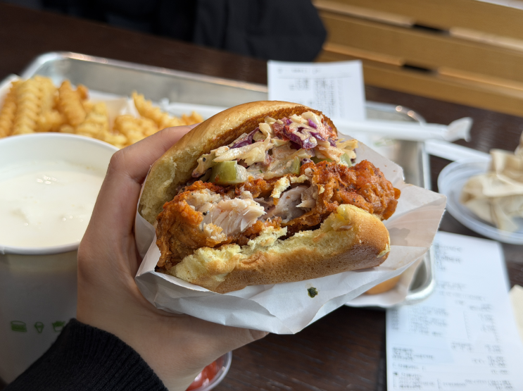  쉐이크쉑 강남스퀘어점 런치 솔직후기 한적한 강남역 점심