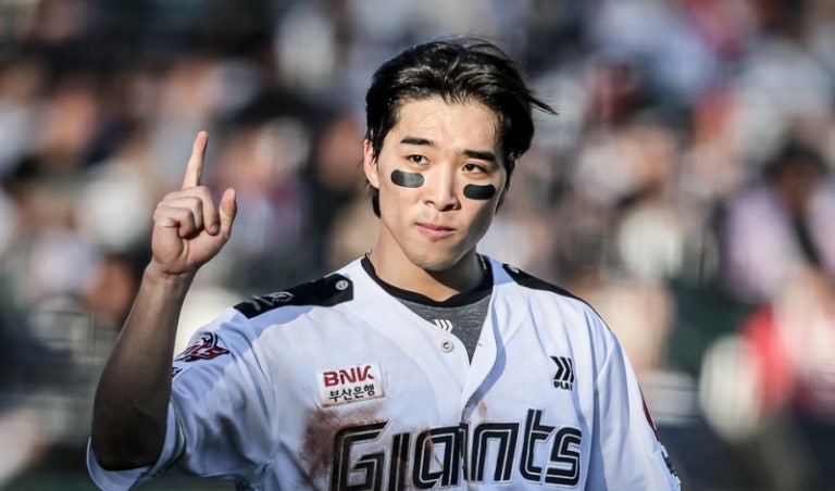 롯데 자인언츠 프로야구 선수 김동혁 누구 프로필 나이 고향 직업 결혼 인스타 근황