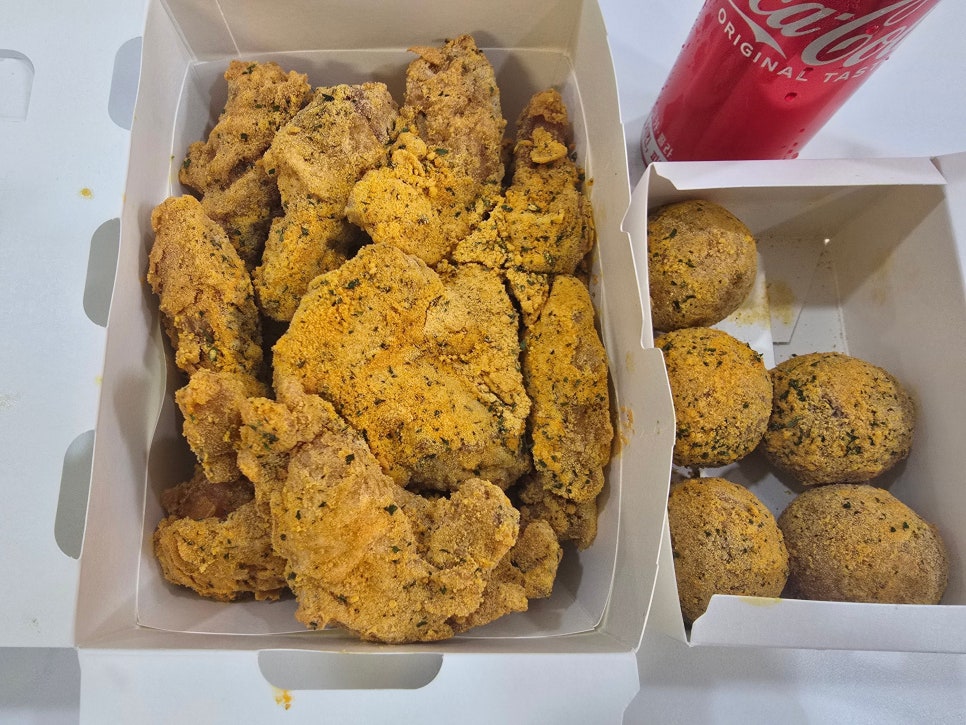 BHC치킨 여주점 사진 6