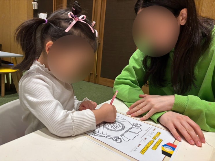  5살 영어교육고민> 킨더마마더시그니처::김포공항 트라이얼 후기 (vs 더블루타이거 마곡 원그로브점)