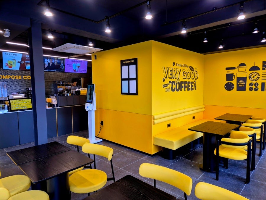 컴포즈커피 광주비아중흥점 사진 4