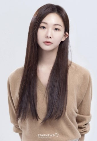 배우 금새록 프로필 | 대구 소녀에서 충무로 라이징 스타까지