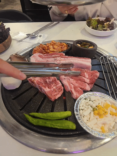  (오빠네 봉곡점) 연중무휴에 다 구워주는 국내산 돼지고기