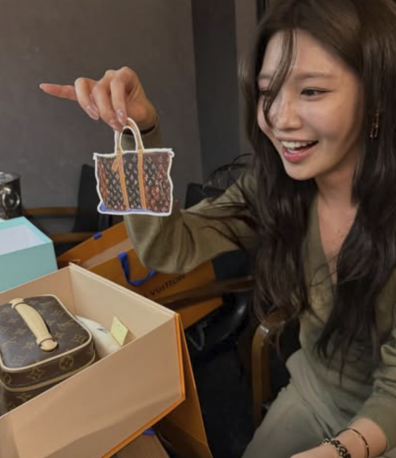 소녀시대 수영 생일파티, 티파니 가방 선물! 멤버들 우정 공개