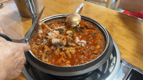  인천공항 맛집 찾는다면? 영종도 빨간거짱구네 본점 솔직후기 줄서서 먹는 낙지볶음 실화?
