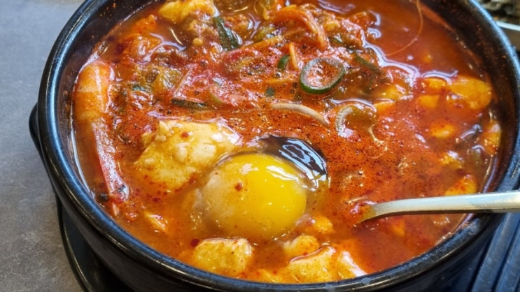  [4] 완뚝순두부 조방점 부산 직장인들 점심메뉴로 인기만점인 가성비 순두부찌개집