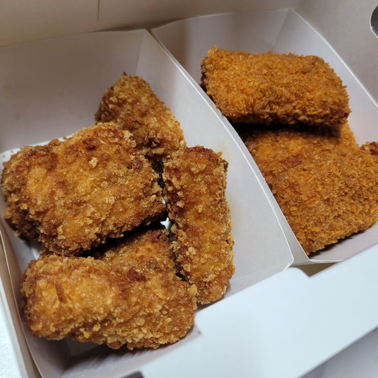  둔촌동역: [멕시카나치킨 강동성내점] '치필링 반반' 배달 후기