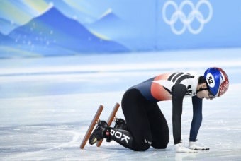 쇼트트랙 황대헌 또 DQ 실격…1000m 메달 희망 무산