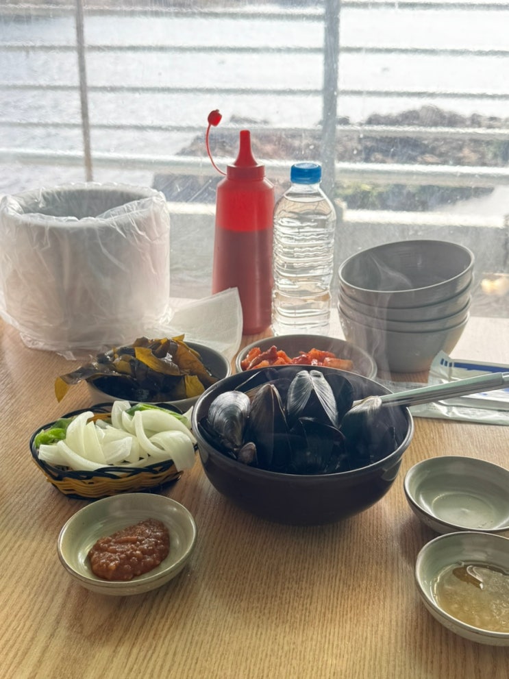 [<b>부산</b>] <b>기장</b> 연화리 해녀촌 포장마차 <b>전복</b>죽 해물모듬