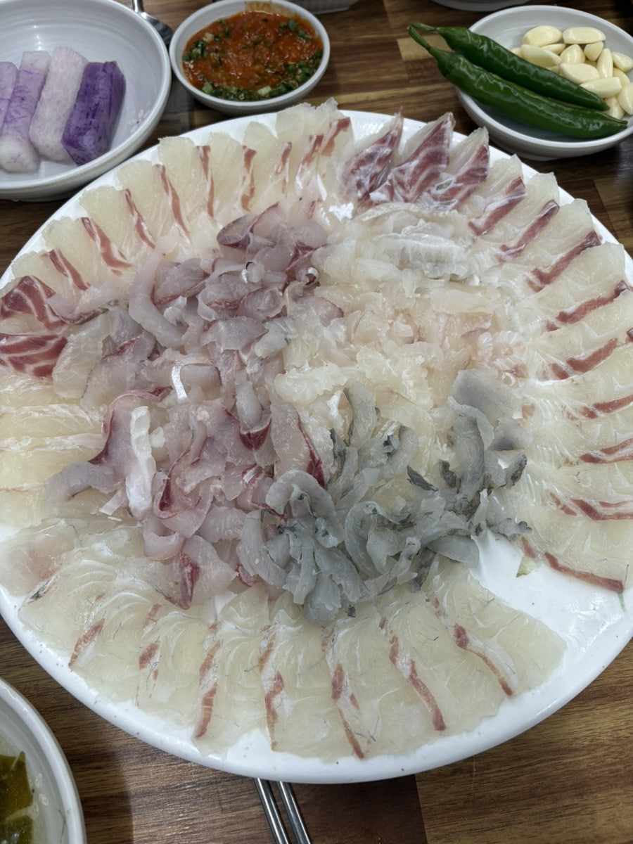 Uiseonghoetjip photo 6