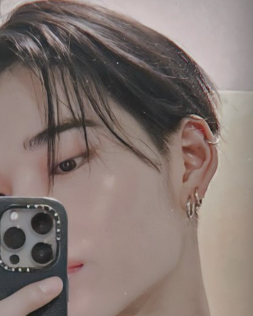  남자 피어싱 위치, 어디가 더 힙할까 귓바퀴 vs 귓볼