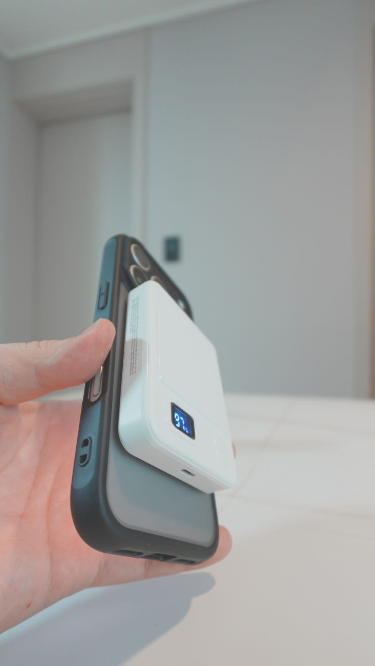  맥세이프보조배터리 찾는다면 BRIXSTORE 미니보조배터리 5000mAh 스펙과 구성 정리