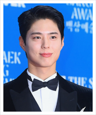 Park Bo-gum's Profile at a Glance: Age 32, Religion, Siblings, and More