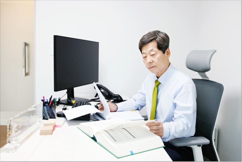 성범죄전문변호사추천? 검색하셨다면 관련 사진