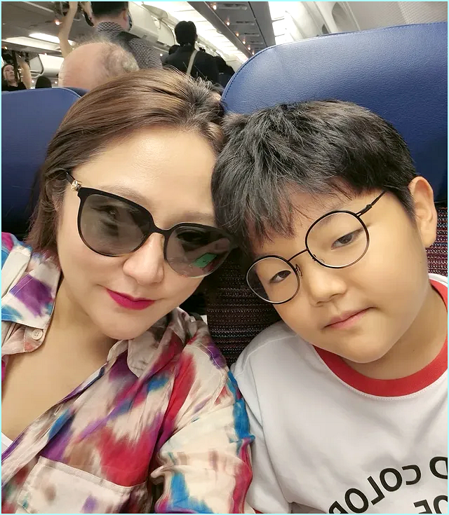  김현숙 이혼 이유 "남편 빚 갚고 12첩 반상까지"... 아들의 한마디
