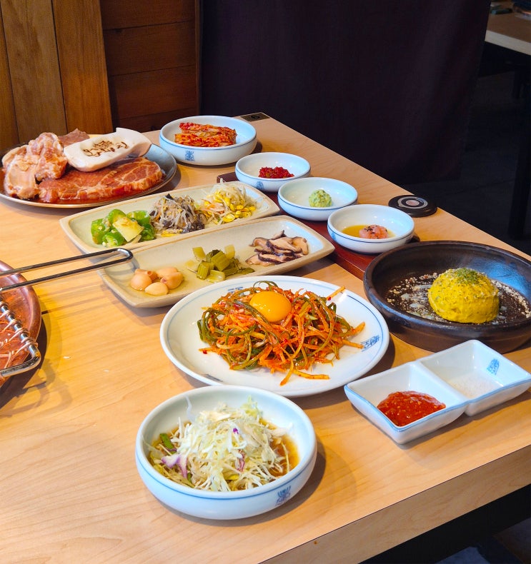  서울 명동 돼지갈비 맛집 '왕비집' 고급 한정식, 숯불구이 전문점 Myeongdong Korean BBQ Restaurant