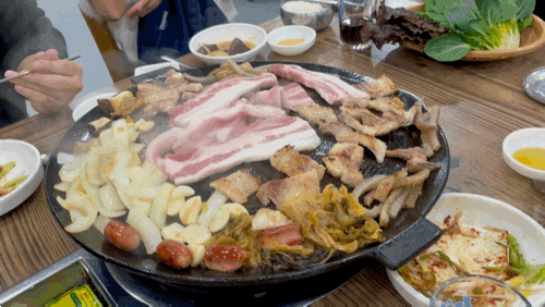  광주 일곡동 맛집 동네 주민이 추천한 : 효자돼지
