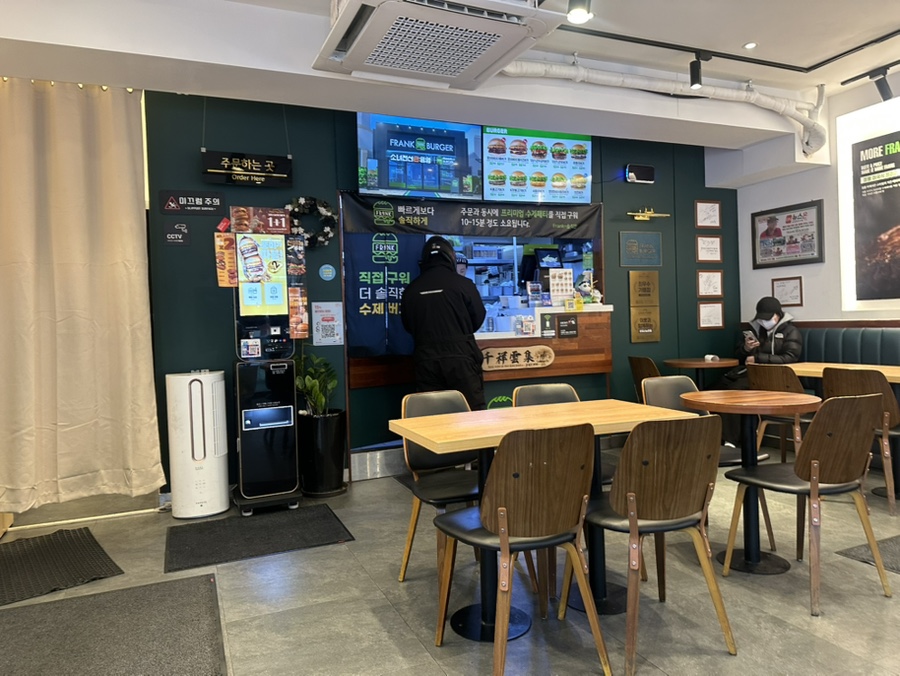 프랭크버거 반포신논현점 사진 3